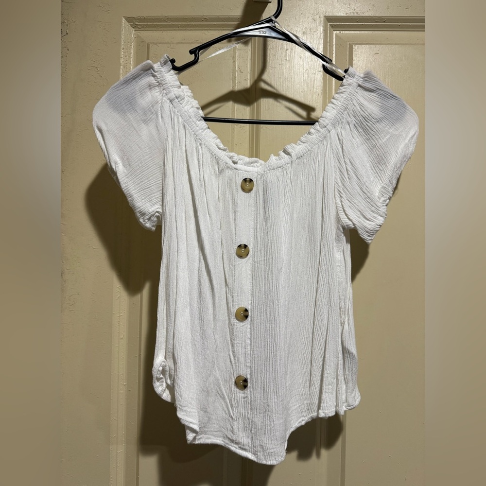 H&M Divided// white off the shoulder top// $10// barely worn// size 8